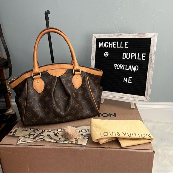 Louis Vuitton Handbags - Louis vuitton tivoli PM